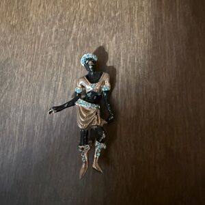 Vintage Black & Gold Tone Lady Dancing Brooch Pin Missing One Blue Rhinestone